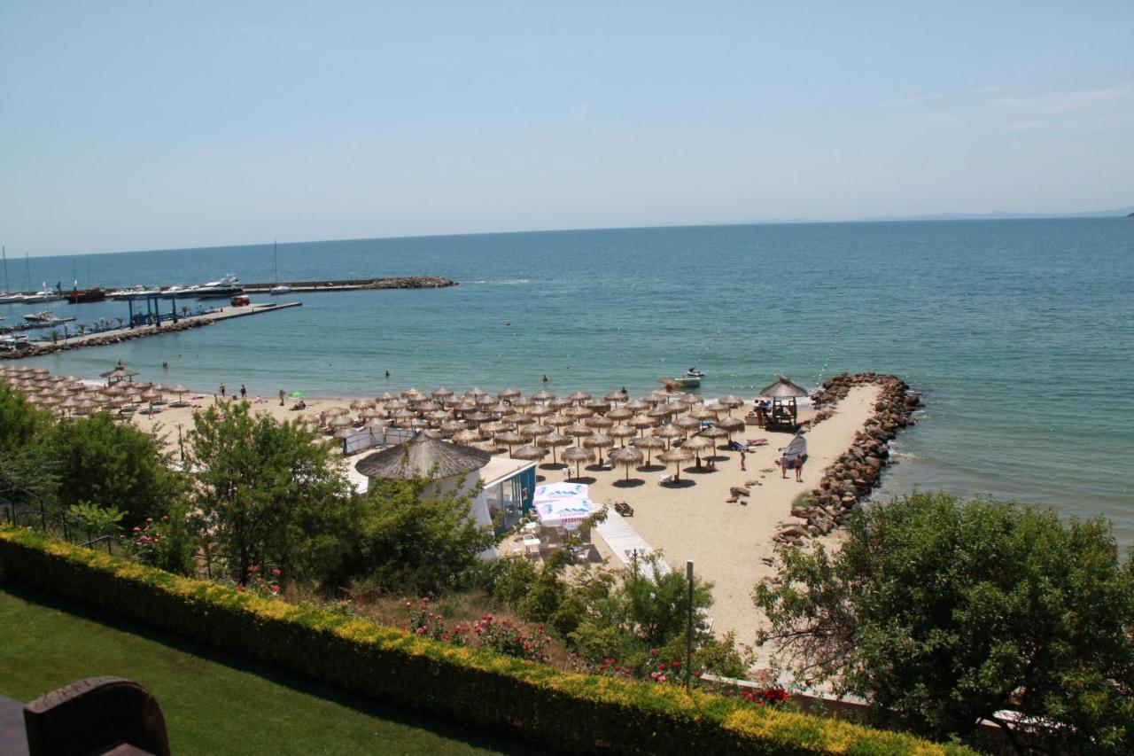 Bademite Apartments Sveti Vlas Esterno foto