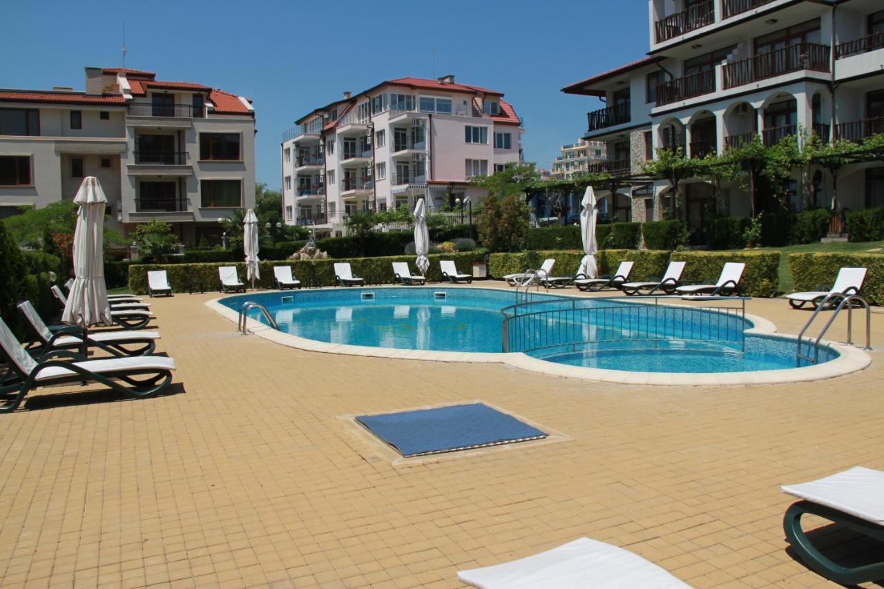 Bademite Apartments Sveti Vlas Esterno foto