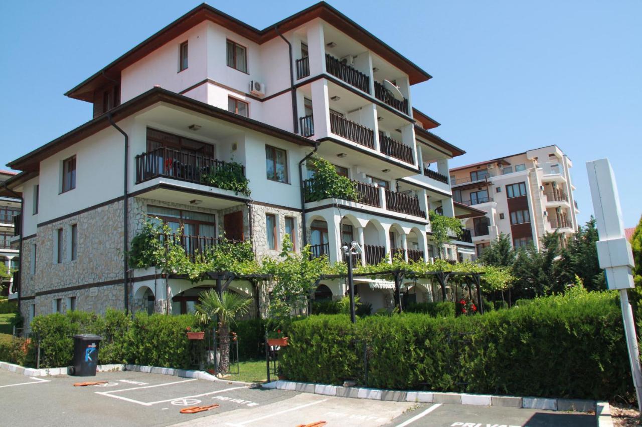 Bademite Apartments Sveti Vlas Esterno foto