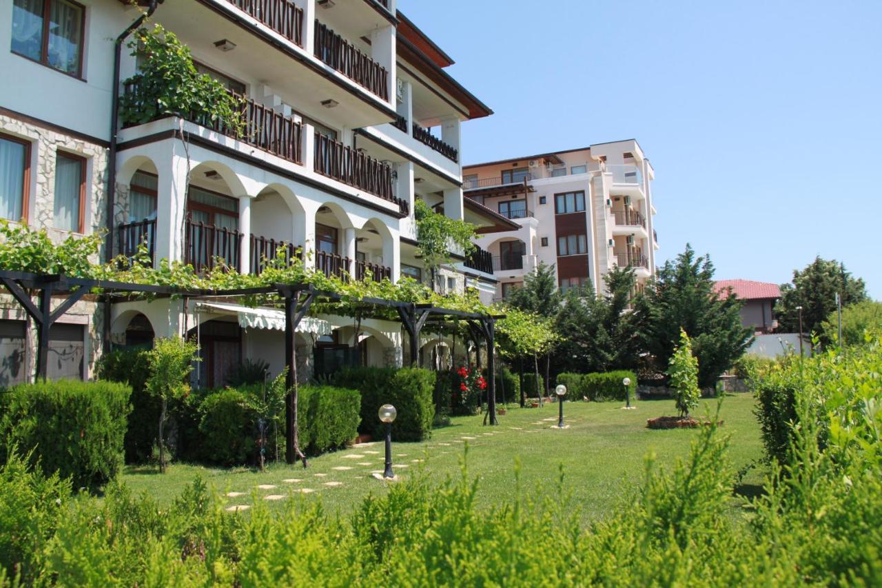 Bademite Apartments Sveti Vlas Esterno foto
