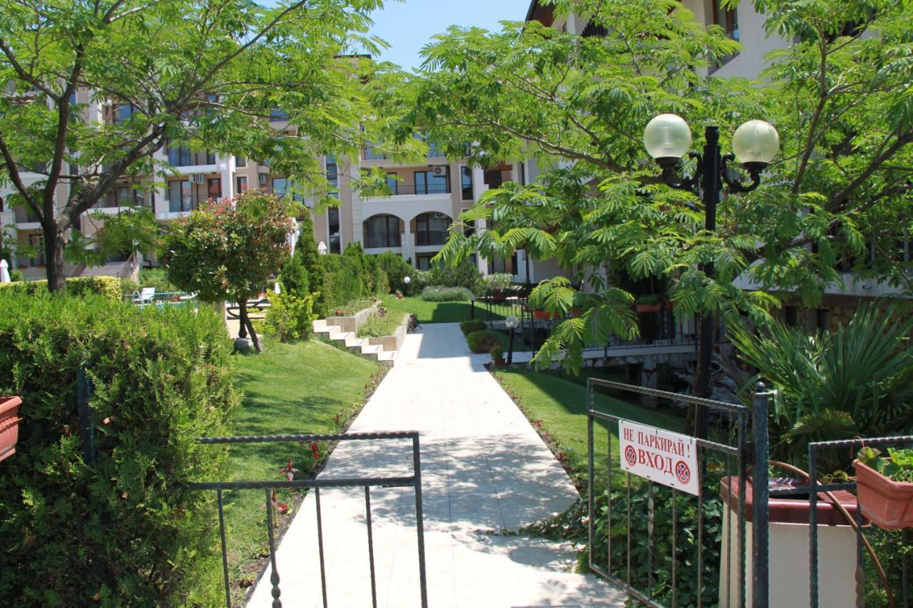Bademite Apartments Sveti Vlas Esterno foto