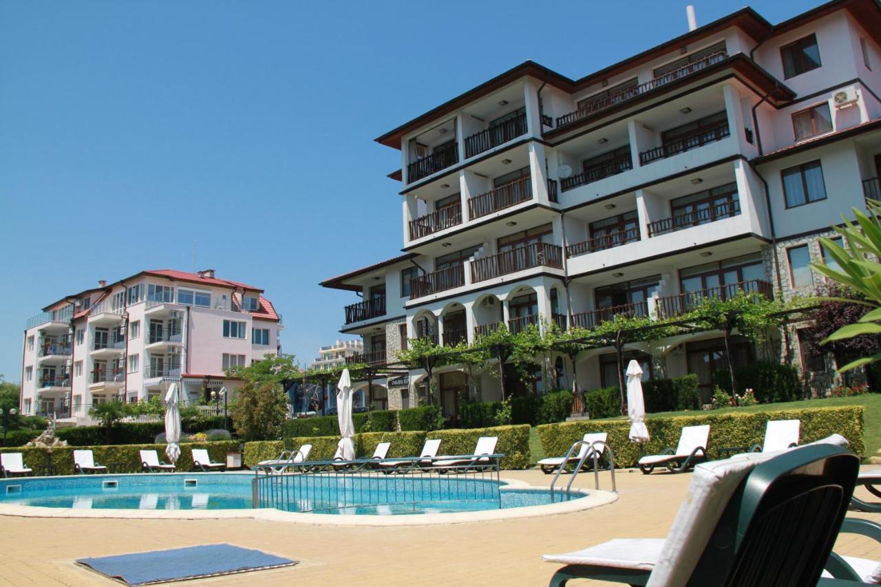 Bademite Apartments Sveti Vlas Esterno foto