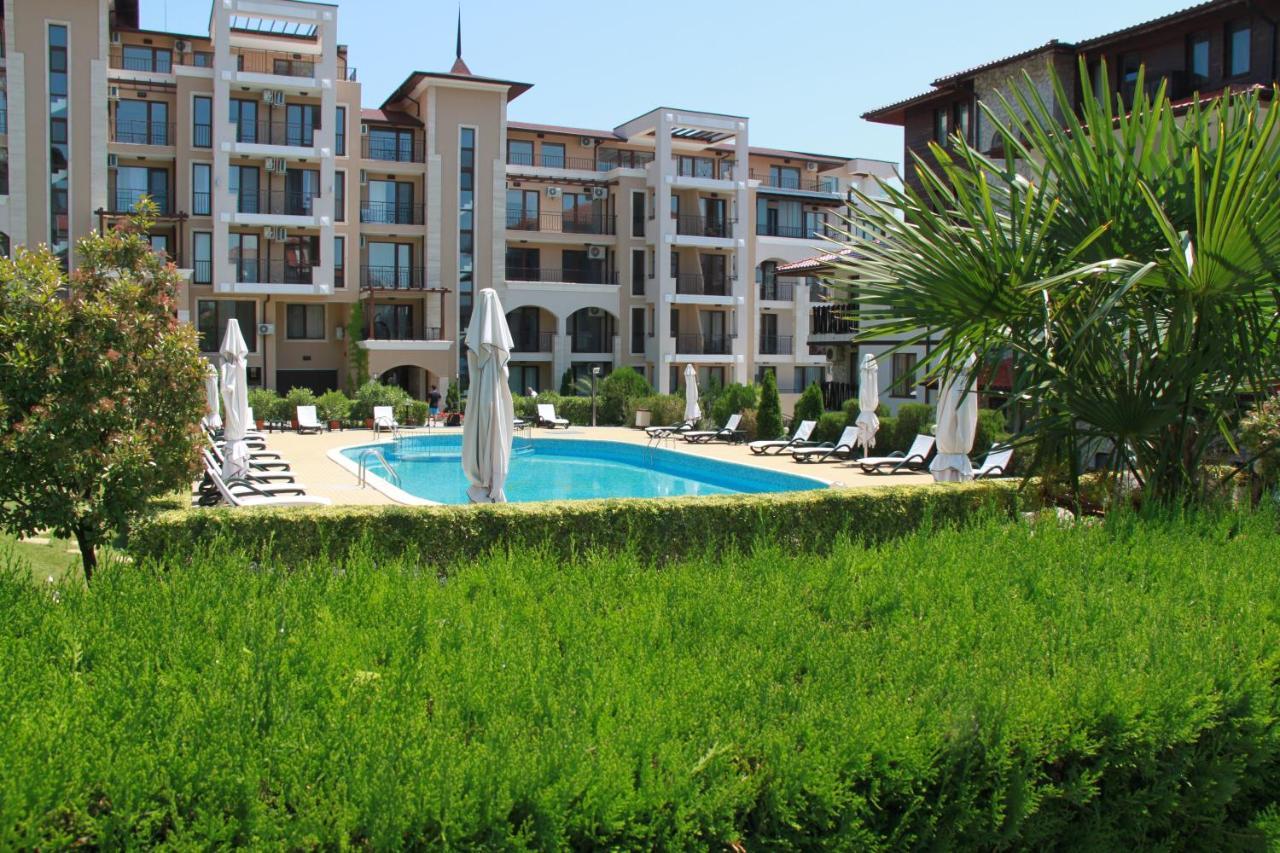 Bademite Apartments Sveti Vlas Esterno foto