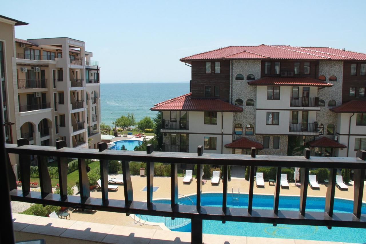 Bademite Apartments Sveti Vlas Esterno foto