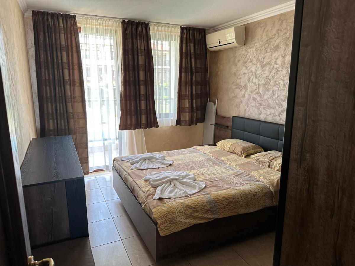 Bademite Apartments Sveti Vlas Esterno foto