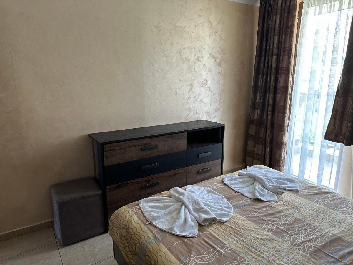 Bademite Apartments Sveti Vlas Esterno foto