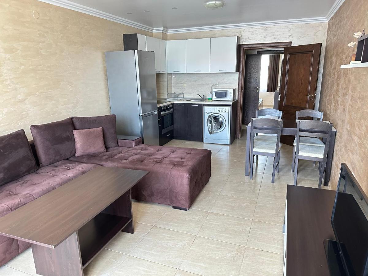 Bademite Apartments Sveti Vlas Esterno foto
