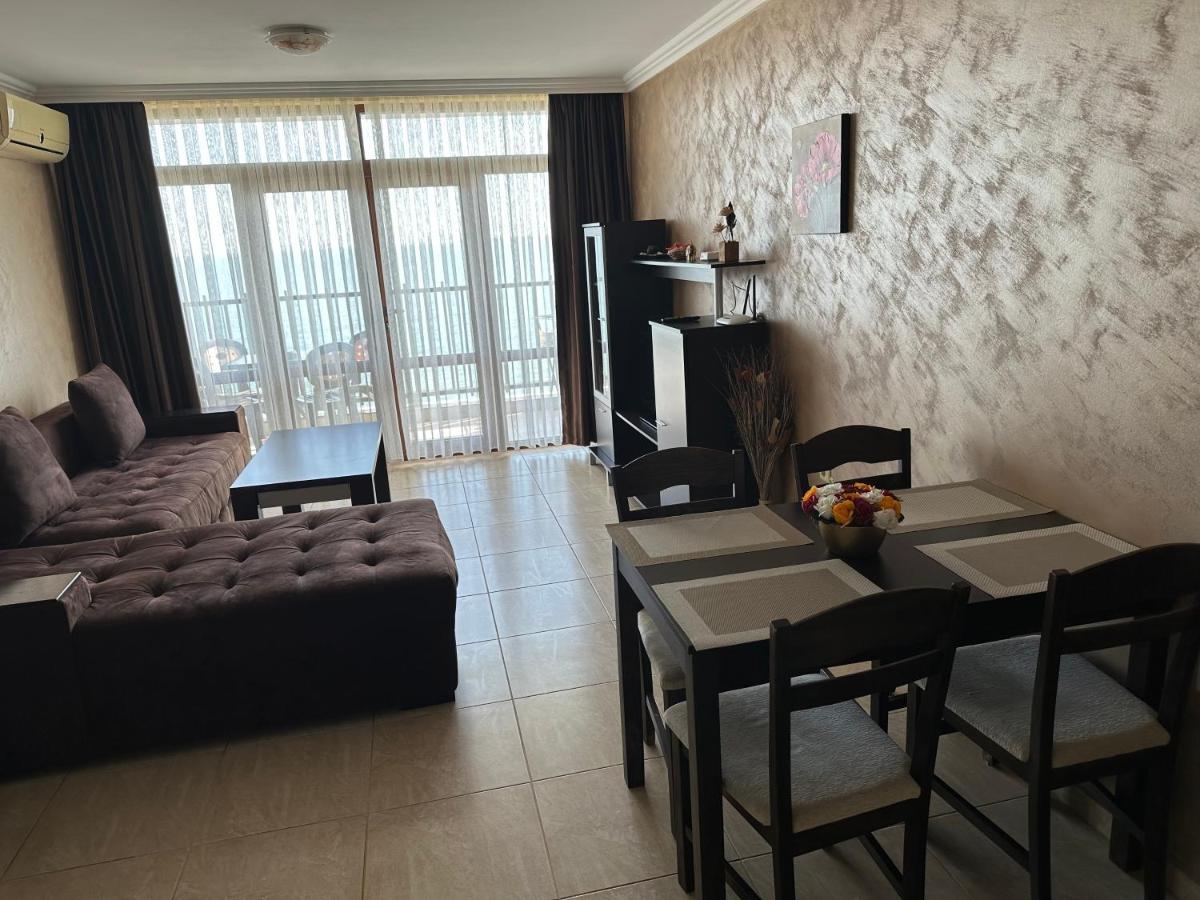Bademite Apartments Sveti Vlas Esterno foto