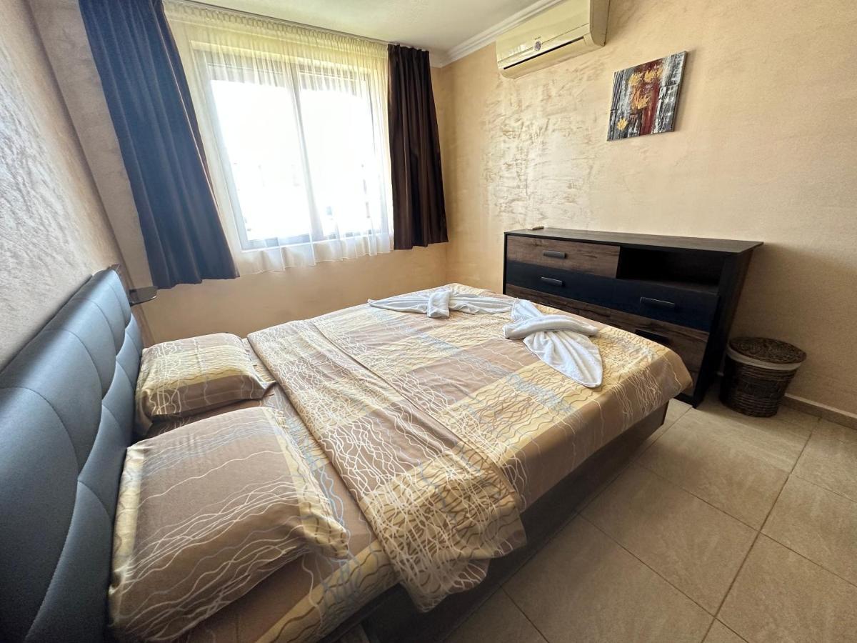 Bademite Apartments Sveti Vlas Esterno foto